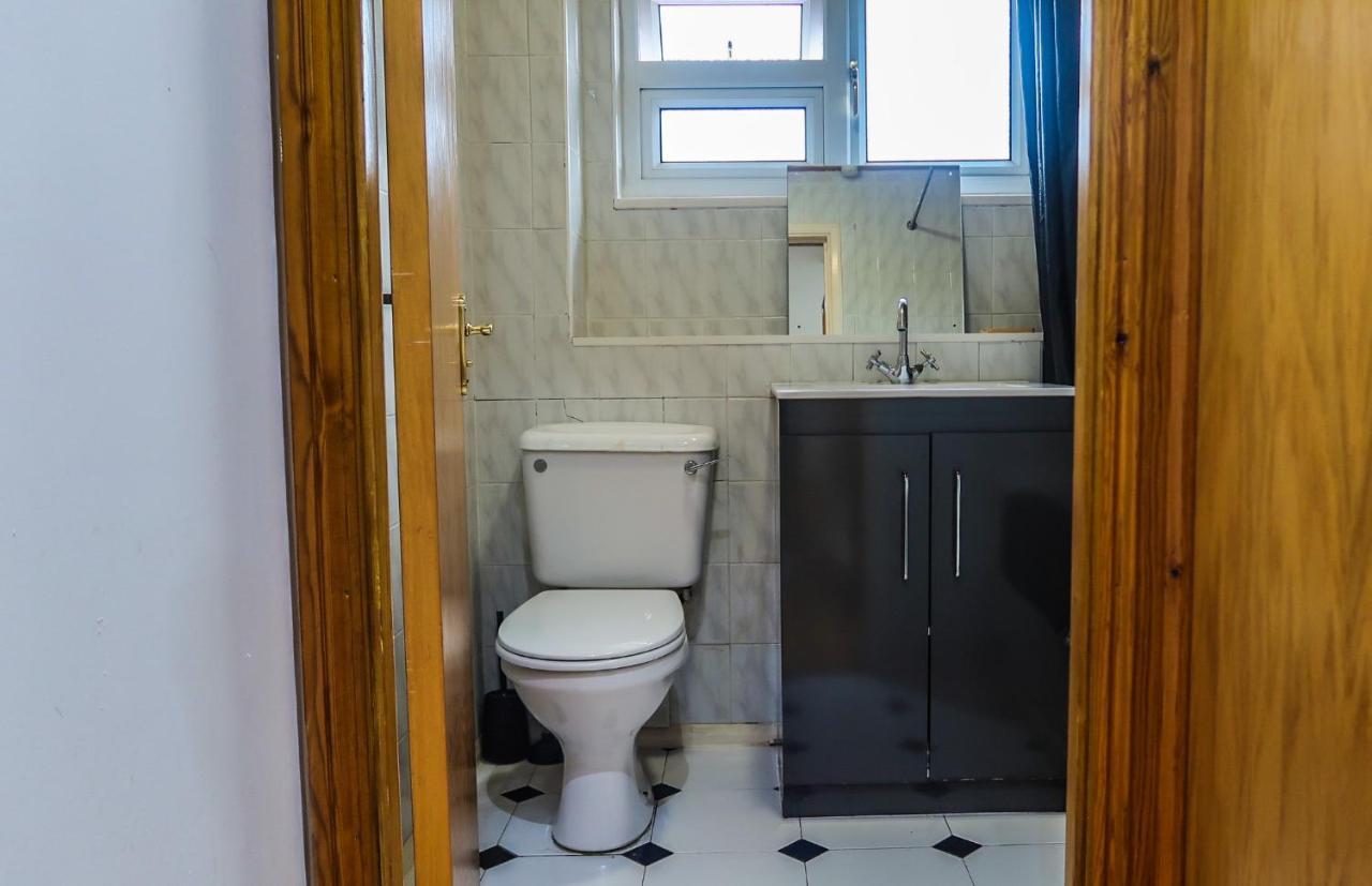Cozy Double Room - Only Room London Exterior photo